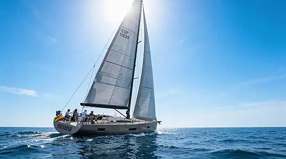 First 53 Premium + Yacht a vela Ibiza