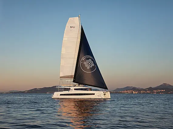 Bali 5.8 ACRATA yacht charter Mallorca